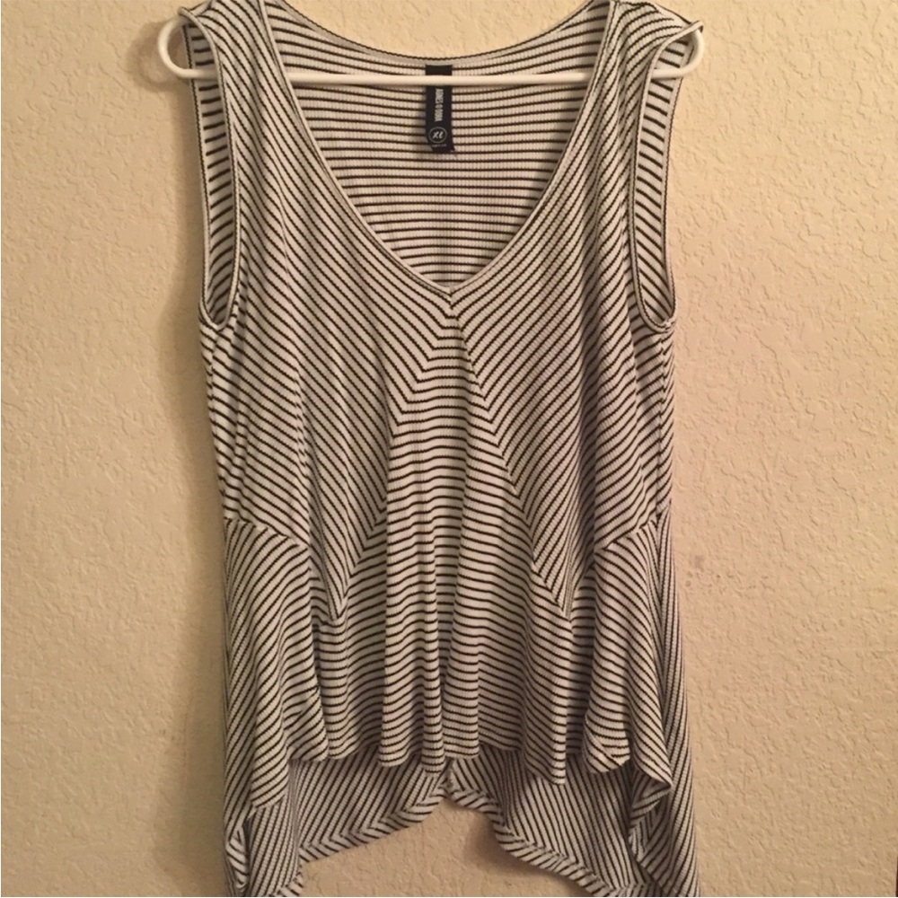 🍂Agnes & Dora Paneled Swing Tank Size XL - Picture 4 of 6